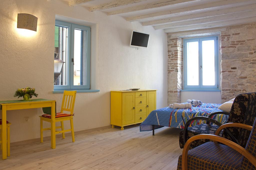 Studios Barbaro Rovinj Oda fotoğraf